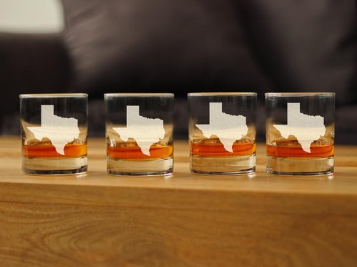 Bevvee Texas State Outline - Whiskey Rocks Glasses - Set of 4 - State Themed Drinking Decor and Gifts for Texan Women & Men - 10.25 Ounce
