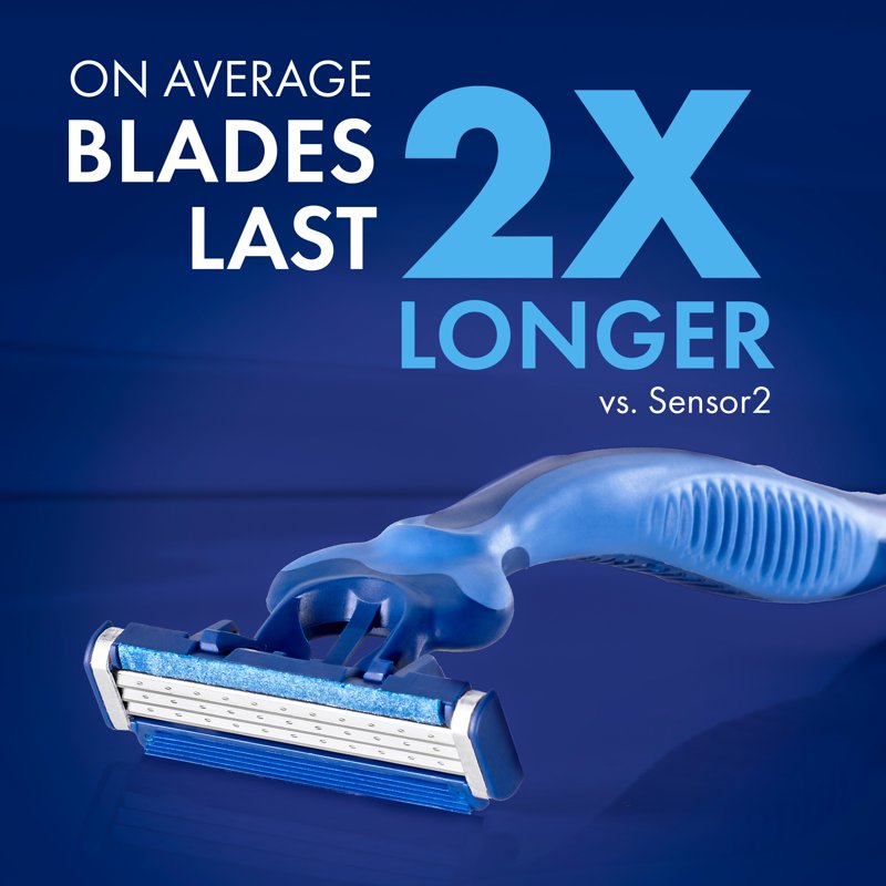 3-Blade Disposable Men's Razors with Pivoting Head - 7 Count
