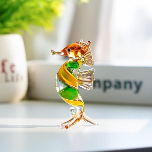 HDCRYSTALGIFTS Seahorse Glass Figurine - Handmade Miniature Ocean Decor Collectible Gift (3 Inch)