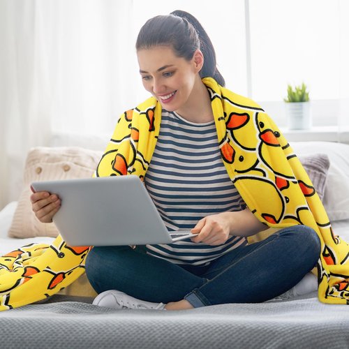 SmoothNovelty Cute Rubber Duck Throw Blanket All Season Cartoon Decorative Fleece Blankets Ducky Soft Cozy Flannel Carpet for Bed Chair Car Sofa Couch Bedroom(Yellow,50 X 60)