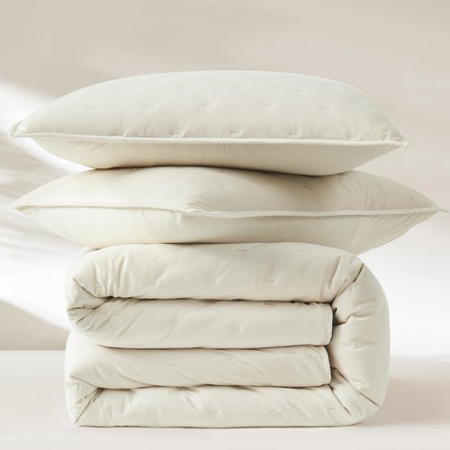 Lush Decor - Quilt Set, 3-Piece Cozy Velvet Bedding with Matching Shams, Embroidered Stitch Design (Haven Cream, King/California King)