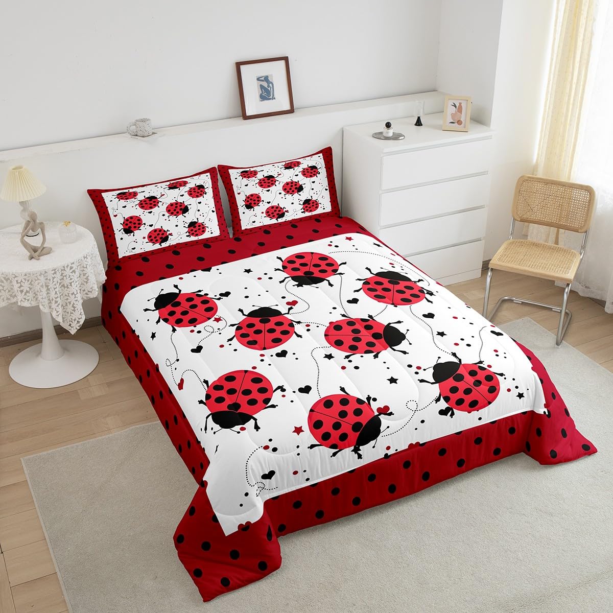 Red Ladybug Comforter Set Twin Size Cartoon Ladybugs Bedding Set for Kids Child,Cute Ladybird Reptile Duvet Insert Beetles Bugs Pattern Bed Quilt Chic Nature Art Lady Beetle Wild Animal Room Decor