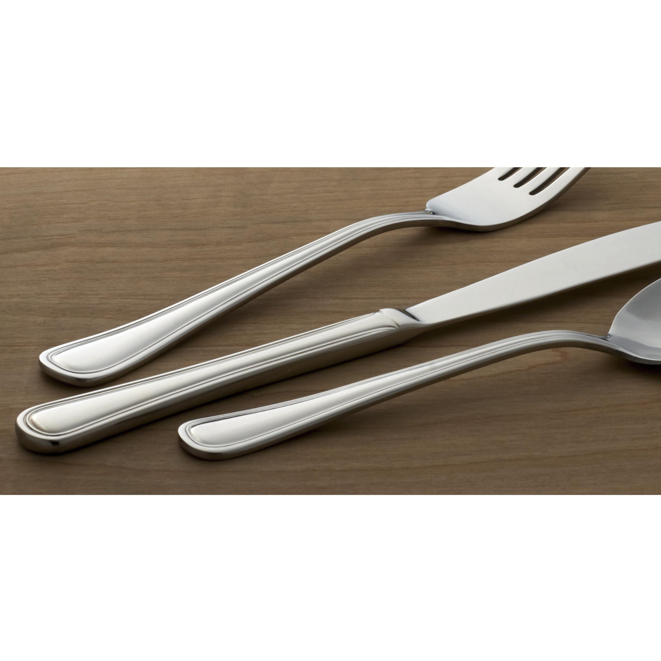 Oneida Silverware Set, Tress Mirror Everyday Teaspoons 6-Piece, Service For 6, 18/0 Stainless Steel, Dishwasher Safe, Home And Kitchen Utensils Set, Spoons, Tea spoon (Silver, 6 Piece)