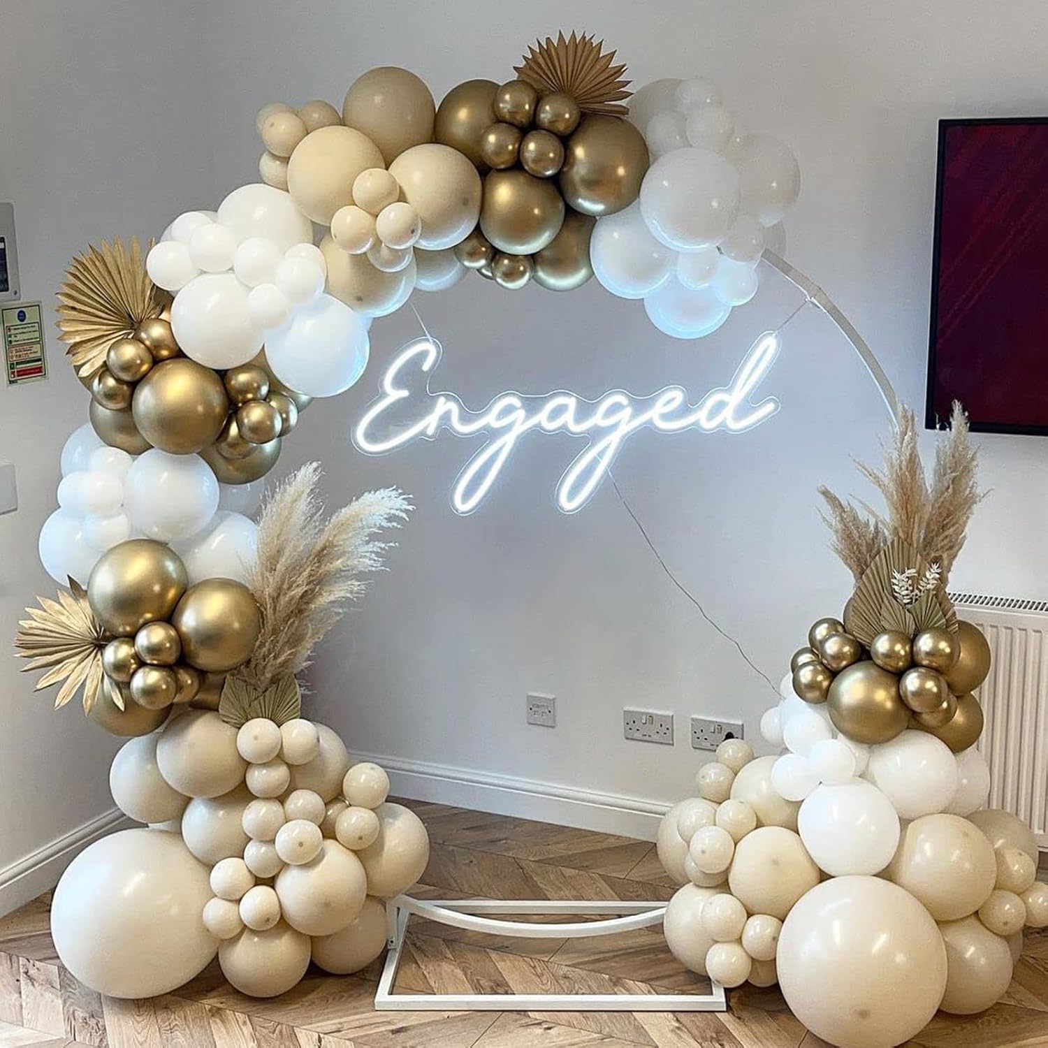 PartyWoo White Balloons - 140-Piece Arch Kit with 18", 12", 10", & 5" Sizes for Weddings & Events