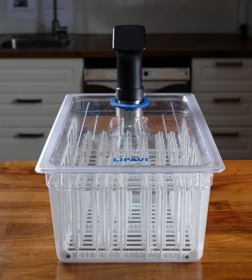LIPAVI Sous Vide System - 18L container, Stainless Steel Rack and Universial lid included!