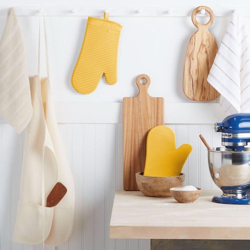 KitchenAid Ribbed Soft Silicone Oven Mitts - 2-Pack Set, 7.5"x13", Vibrant Orange Sorbet