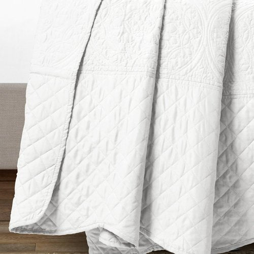 Lush Decor Medallion Scallop 3 Piece Bedspread, King, Neutral
