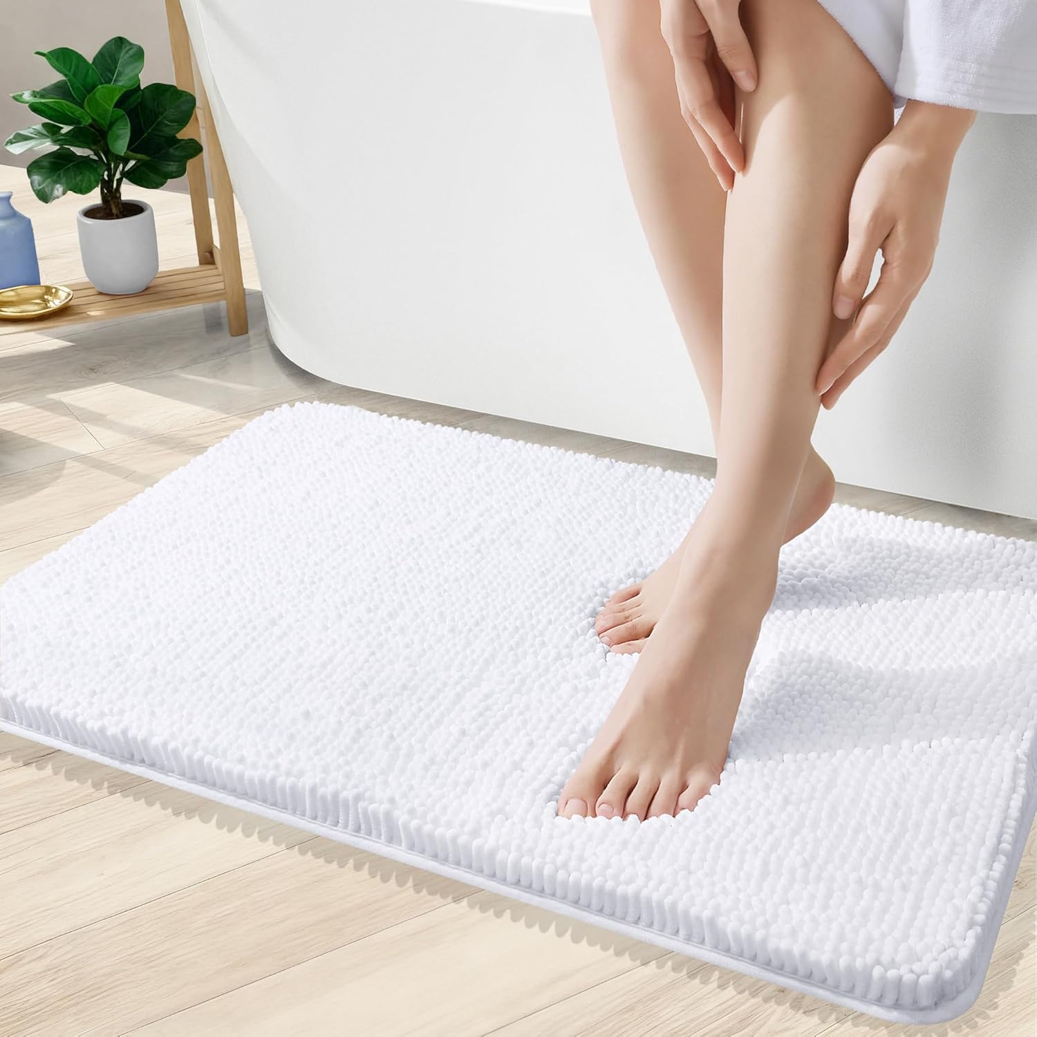 OLANLY Bath Rugs - Extra Soft Chenille | Quick-Dry, Machine Washable, 35x24 Inches - White Home Decor