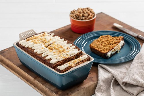 Le Creuset Stoneware Heritage Loaf Pan, 9" x 5" x 3" (1.5 qt.), Cerise