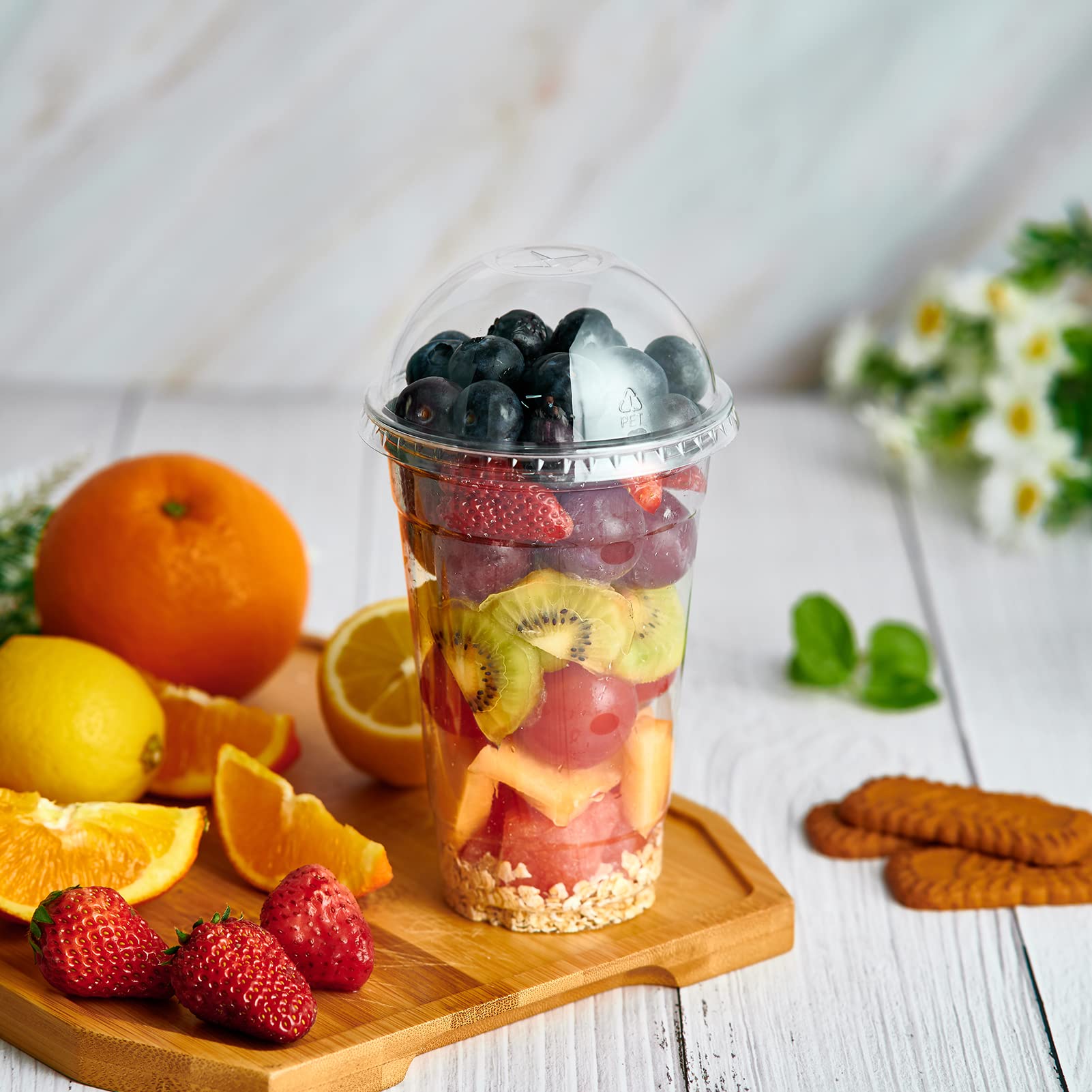 Lilymicky 90 Sets 20 oz Clear Plastic Cups with Dome Lids, 20 oz Disposable Plastic Drinking Parfait Cups for Ice Coffee, Smoothie, Frappuccino, Bubble Boba