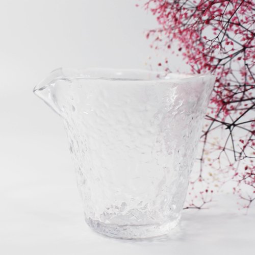 Handcrafted Japanese Sake Set – Elegant Gift for Any Occasion (First Snow Sake Carafe with 2 Cups Set (Cherry Blossom & Camellia）, Carafe (8.4 oz - 250ml), Cup (1.7 oz - 50ml))