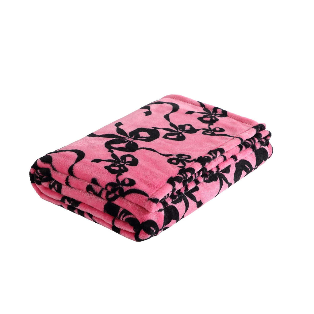 Betsey Johnson - Twin Comforter Set, Bedding Set with Matching Sham & Bonus Soft Throw, Dorm Essentials (Signature Hotel Solid Black)