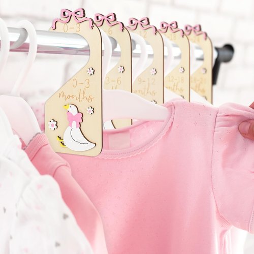 FYSUIMU 7Pcs Goose Wood Baby Closet Size Dividers with Storage Bag Pink Bow Goose Hanging Closet Organizer Newborn to 24 Month Infant Wardrobe Organizer for Home Nursery