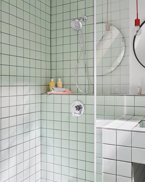 Moen Verso Handshower, Detachable Round Shower Head with Magnetix Docking System, 60" Hose, Chrome, 220H2