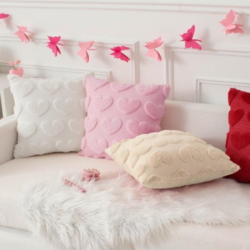 Kevin Textile Heart Love Cute Decorative Throw Pillow Covers 18x18 Inch Set of 2 Soft Faux Fur Pillow Covers for Valentine's Day Gifts Fluffy Plush Pillow Case for Couch Cushion Livingroom Pink