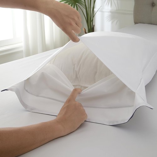 Ranznaz White King Pillow Shams Set of 2, 100% Cotton Luxury Hotel Pillowcases with Navy Embroidered Double Border, Soft Smooth Elegant Decorative Pillow Cases with Envelpe Closure, 20x36 Inches