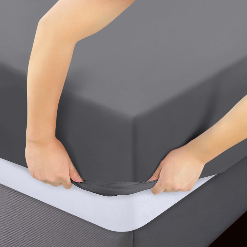 Utopia Bedding Queen Fitted Sheets - Soft Brushed Microfiber | Deep Pockets, Fade Resistant (Grey, 2-Pack)