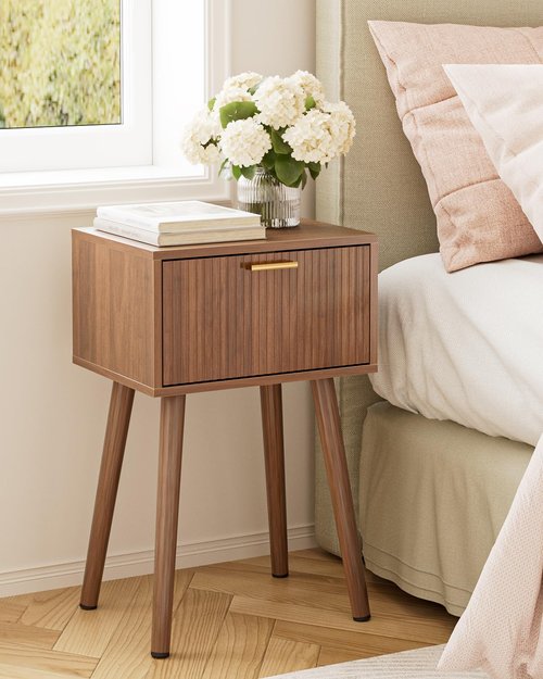 ASACESCU Night Stand Set 2, Walnut Nightstand with Fluted Doors, Small Modern Mid-Century Bedside Table for Bedroom, End Table for Living Room