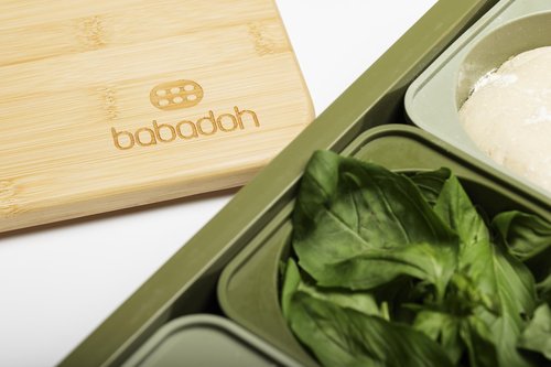 Babadoh Pizza Dough Trays & Bamboo Board Set – Includes 2 Olive Green Durable, Stackable Trays & 1 Bamboo Board – Versatile Storage & Serving Solution for Pizza Lovers – Home & Outdoor Adventures