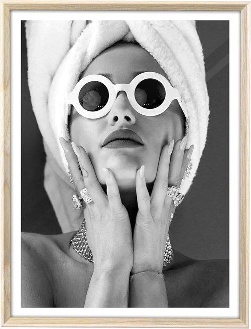 iHery Wall Art - Natural Beige Dimensional Oak Framed Audrey Hepburn Canvas - 12x16in Feminist Decor
