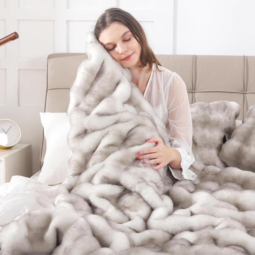 HRLMP Faux Rabbit Fur Throw Blanket for Couch 1000GSM Fuzzy Plush Warm Soft Bubble Blanket for Bed, Fluffy Thick Cozy Reversible Throw for Couch Sofa Chair Living Room (Grayish White, Twin-60"x80")