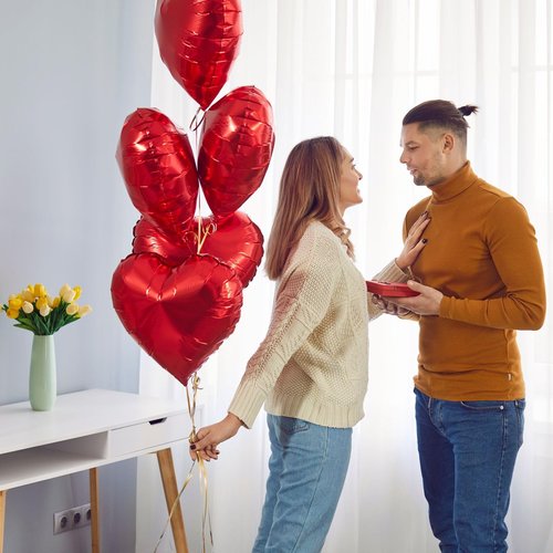 18 Inch Red Heart Balloons, 24 Pcs Valentine's Day Foil Heart Shaped Balloons Decoration for Romantic Valentines Wedding Bridal Shower Anniversary Engagement Valentine's Day Party Supplies
