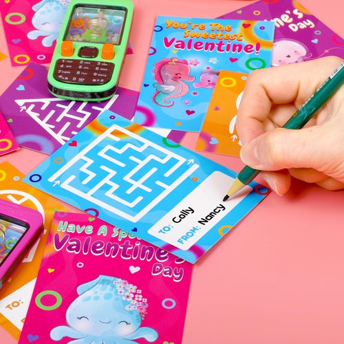 24pcs Water Games Handheld Valentines Day Cards Gifts For Kids Water Ring Game Toys With Valentine’s Greeting Cards Valentines Party Favors Classroom Exchange Gifts School Supplies Goodie Bag Bulk Toy