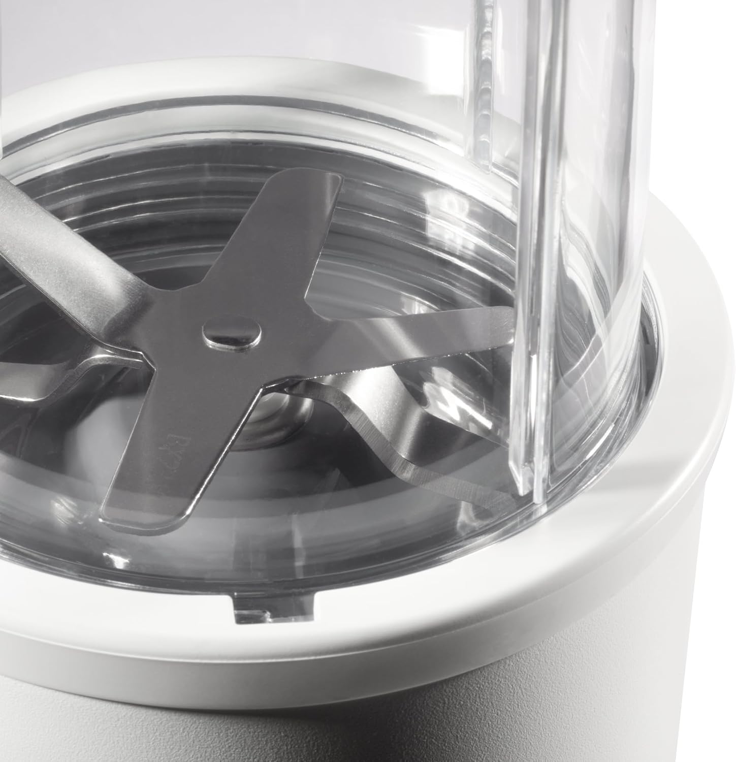 Nutribullet® Pro Nutrient Extractor - 900W Power | Renewed Matte White Design