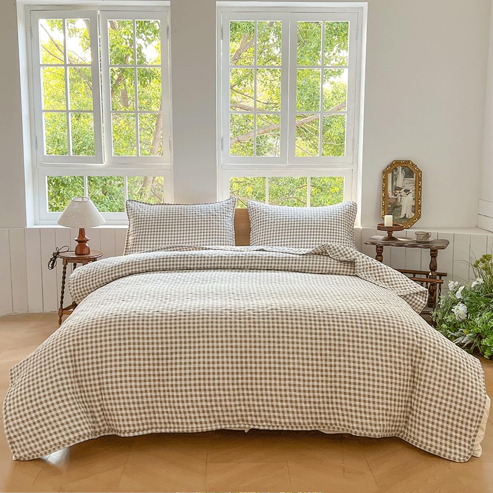 Tan Gingham Queen Quilt Set, Soft Pre-washed Microfiber Taupe Plaid Queen Bedspread, Lightweight Checked Summer Quilt, Grid Bedding Coverlets for All Seasons (Includes 1 Quilt, 2 Pillow Shams)