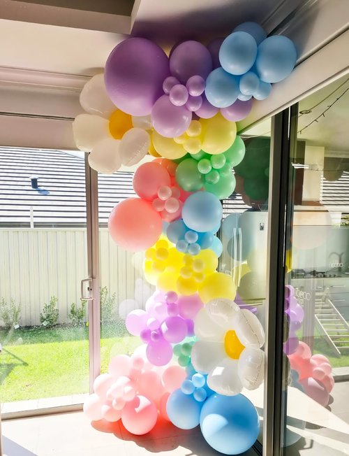Haolongfa Daisy Balloon Arch Garland Kit - 131 Pcs Pastel Rainbow balloon arch kit with Daisy Balloons, for Birthday Party, Baby Shower, Flower Themed Party Decorations