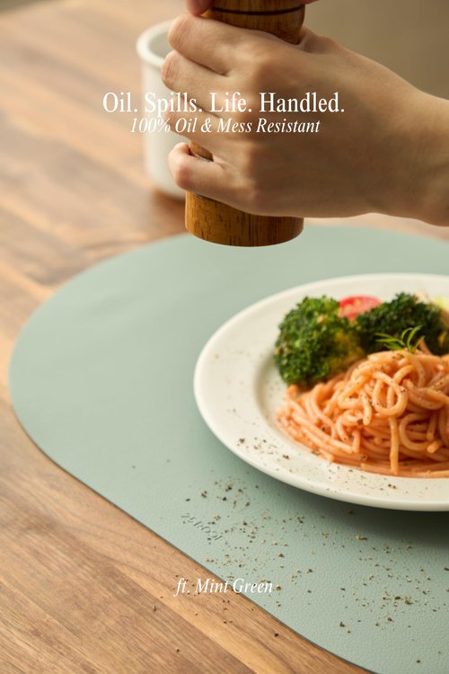 Matte Multi-Color Oval Silicone Placemats Set of 4 – Heat Resistant, Waterproof, Easy to Clean Non-Slip Modern Dining Table Mats – Premium Leather Textured Japandi Kitchen Decor