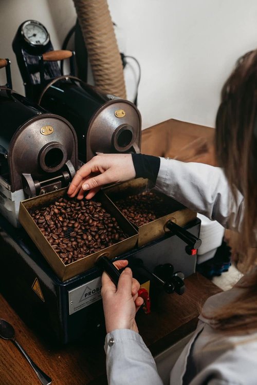 Bristot Decaf Italian Coffee Beans - Medium Roast Whole Espresso - Smooth & Rich Flavor - 1.1 lb (500g) Bag