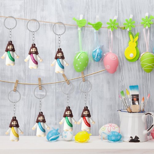 25 Pack Little Jesus Figurines Keychains, Christian Little Jesus Figures Printed With Jesus Love You Hanging With Keyrings For Hide and Seek Religious Party Favors, Baptism Easter Festival Presents