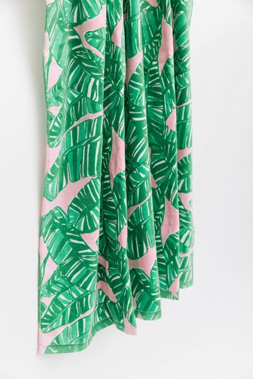 Lilly Pulitzer Towel Tote Bag, Travel Beach Towel with Terrycloth Tote Bag and Interior Pockets, 40 x 70, Let's Go Bananas