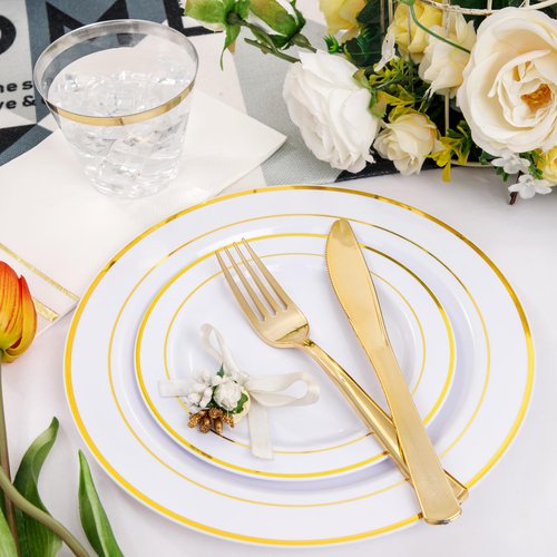 NOCCUR 700PCS Gold Plastic Plates - Gold Disposable Dinnerware Set for 100 - Include 200 Dinner/Dessert Plates, 300 Cutlery, 100 Cups, 100 Napkins, Idea for Wedding/Party/New Year