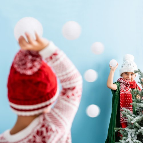 Luces 20 PCS Fake Snow Balls, Soft Indoor Snow Ball for Fight Set, Plush Artificial Snow White Balls Xmas Tree Decor Winter Game for Parent-Child Interactive Activities