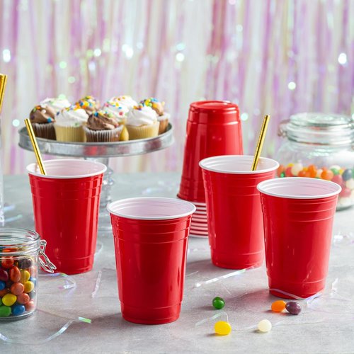 GUSTO Disposable Red Plastic Cups - 18 oz. | 50 Count Party Drinking Cups for Events & Daily Use