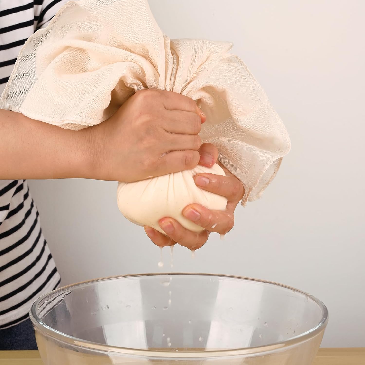 WMKGG Reusable Unbleached Cotton Cheese Cloth - 20x20 Inch Fine Mesh for Straining & Cooking