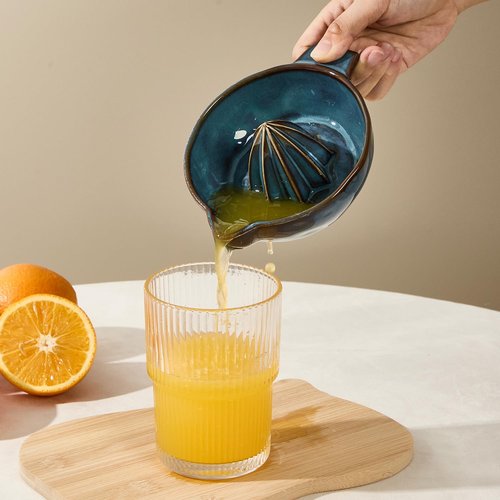 Ceramic Lemon Juicer Reamer Manual Citrus Lime Hand Squeezer Bowl with Handle and Pour Spout, Handheld, Easy to Use and Clean