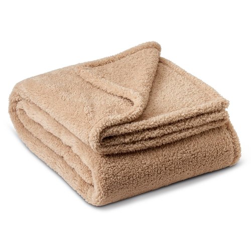 Northwest HGTV Teddy Sherpa Faux Fur Throw Blanket, Ultra Soft Cozy Layer for Bed or Couch, Plush Velvety Texture for Snuggling, Lounging, or Home Décor, 50 x 70 inches, Tan