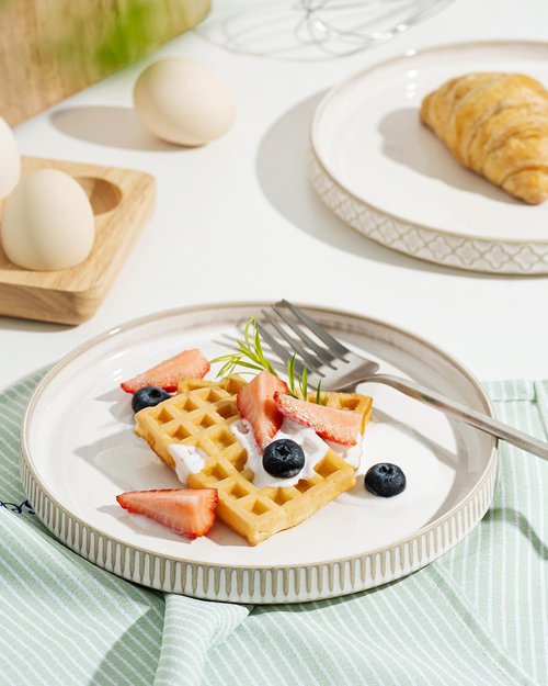 getstar 8” Ceramic Dinner Plates, Set of 4, Microwave & Dishwasher Safe, Salad Pasta Deep Plates with Embossments Set of 4
