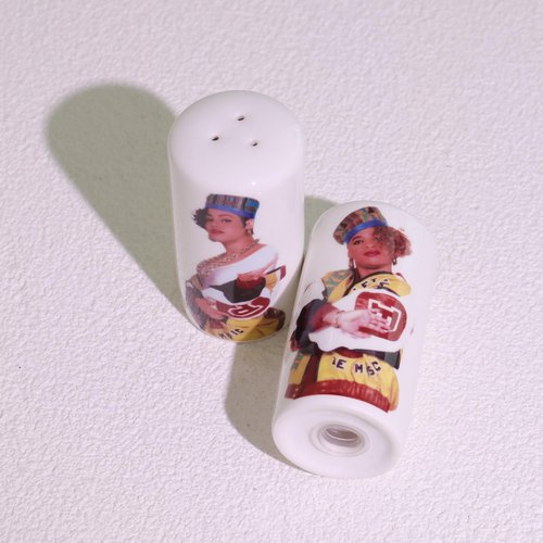 Ceramic Salt and Pepper Shakers Set - Cute Salt Shaker and Pepper Shaker for Kitchen Table Decor - Vintage Style Farmhouse Salt & Pepper Dispenser (White)