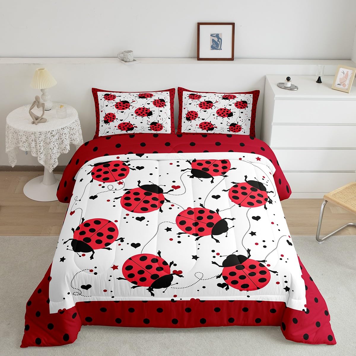 Red Ladybug Comforter Set Twin Size Cartoon Ladybugs Bedding Set for Kids Child,Cute Ladybird Reptile Duvet Insert Beetles Bugs Pattern Bed Quilt Chic Nature Art Lady Beetle Wild Animal Room Decor
