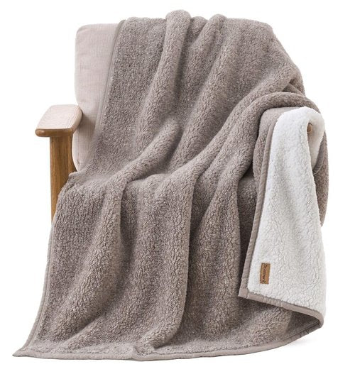 BEARPAW Sherpa Throw Blanket - Reversible & Cozy Blanket for Bed Couch Sofa, Lightweight Living Room Decor, Home Decor, Birthday Gifts for Women - 50"x70", Brown (Valley)