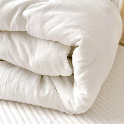 BuLuTu Cotton Microfiber Down Alternative Comforter White, Toddler Size Duvet Insert, Soft Fluffy Bedding Comforter for Kids Boys Girls, 47x59 Inch, Light Weight Comforter, 1.2 Pounds