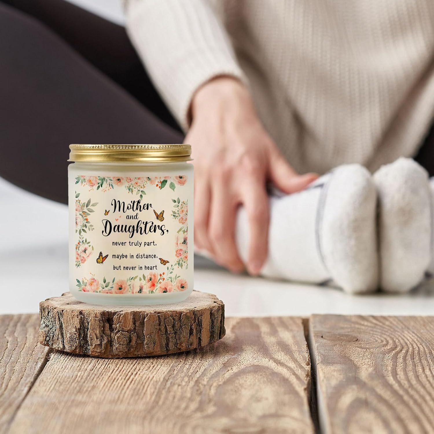 Regine Switzerland | Mom Gifts Candle - Heartfelt "Never Truly Apart" Message | Perfect for Daughters