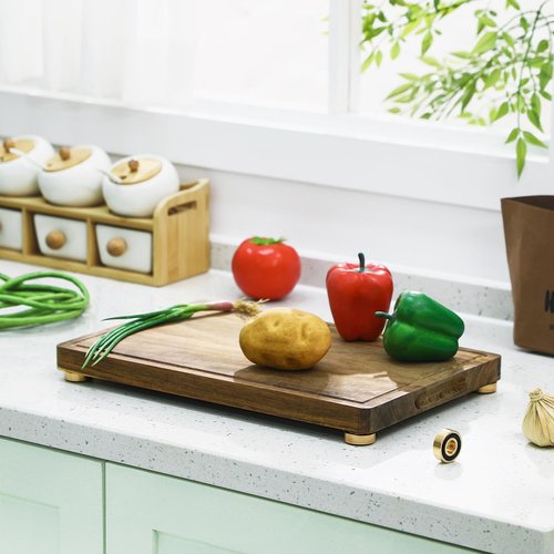 Yaocom 4 Pcs Brass Cutting Board Feet with Nonslip Pads 1. 18 x 0. 39 Inch Board Feet Legs with Silicone Rubber and Screws Kit for Kitchen Unfinished Cutting