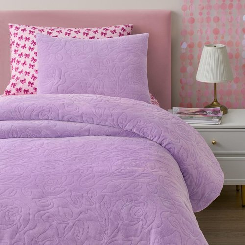 Paris Hilton 2 Piece Twin XL/Twin Comforter Set with 1 Pillow Sham - Soft Warm Chic & Lightweight Quilted Bed Spreads, Housewarming & Birthday Gifts for Women & Teen Girls, Lavender Roses (Henrietta)