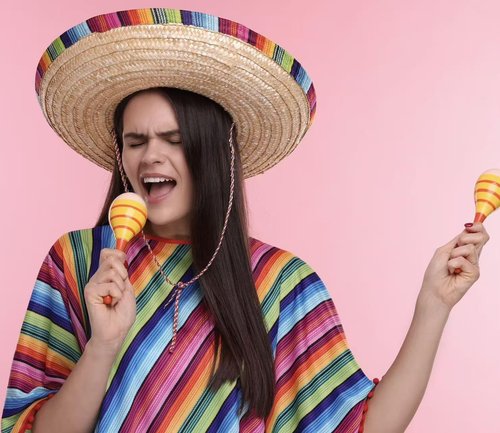 GiftExpress Straw Sombrero Hat 19" Wide, Adult Unisex Mexican-Style Fiesta Hat with Serape Band & Adjustable Chin Strap for Cinco de Mayo, Halloween & Party Costumes