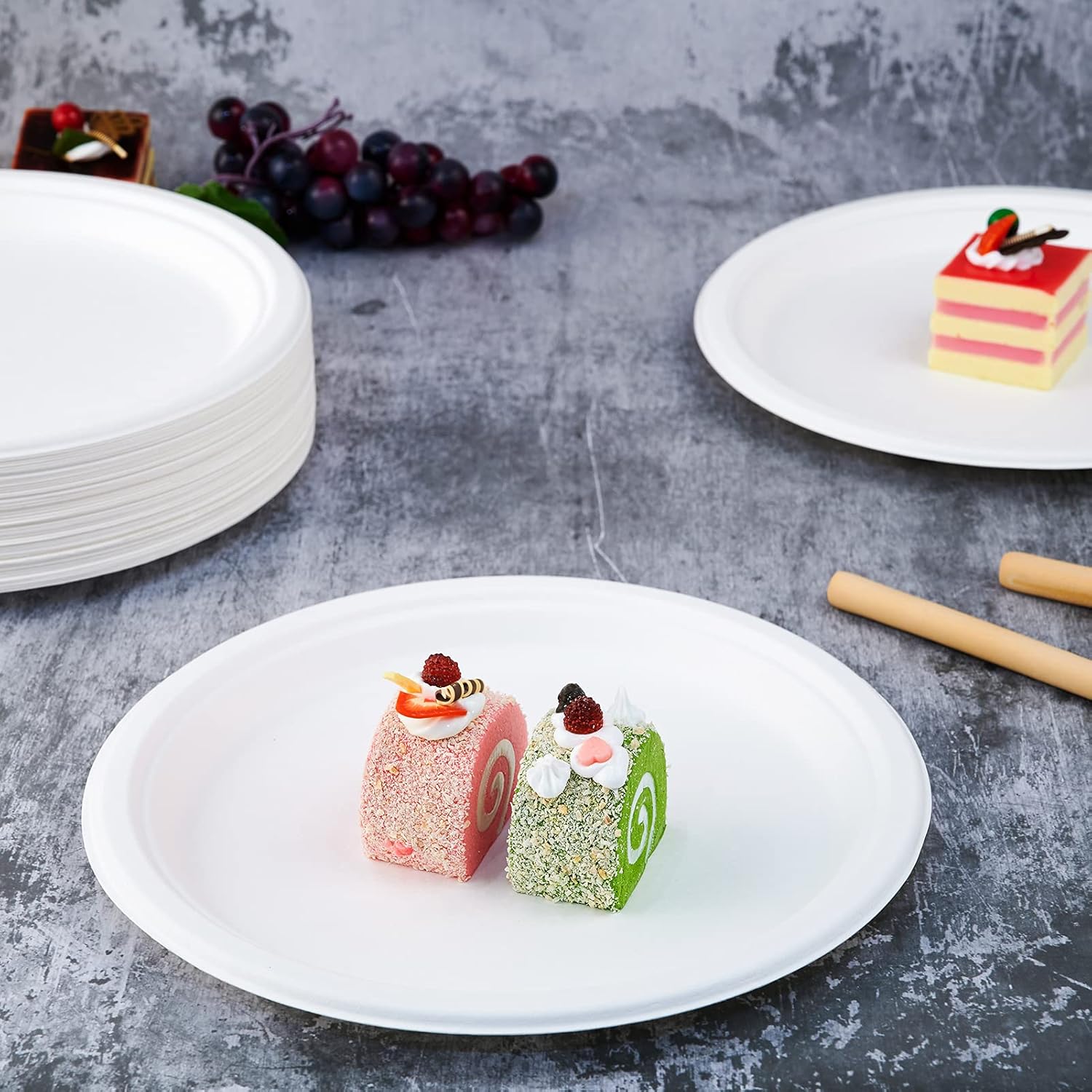 Vplus Compostable Paper Plates - 10.25 Inch Super Strong & Eco-Friendly | 150 Pack, 100% Biodegradable